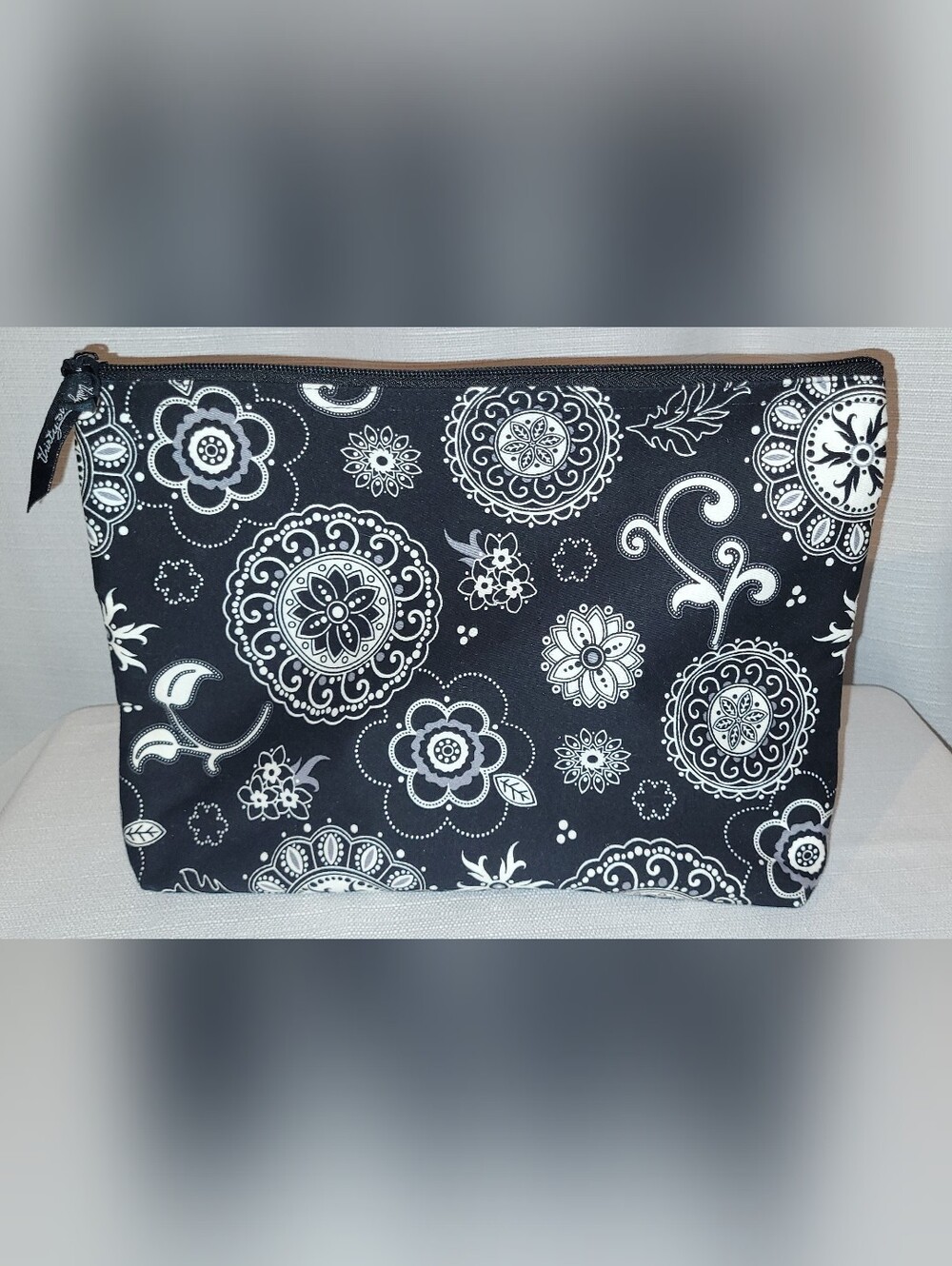 Thirty-One Gifts Large Zipper Storage Pouch